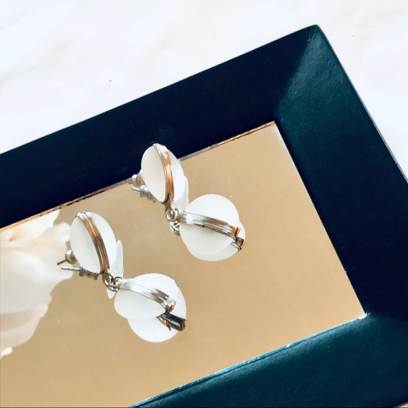 GIOVANNA CHANTAL Fine Essence Earrings - White - Picture 3 of 8